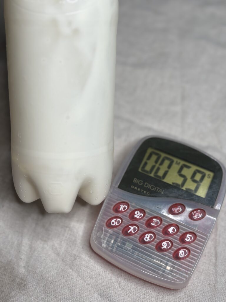 59秒で泡立ったペットボトルの生クリーム