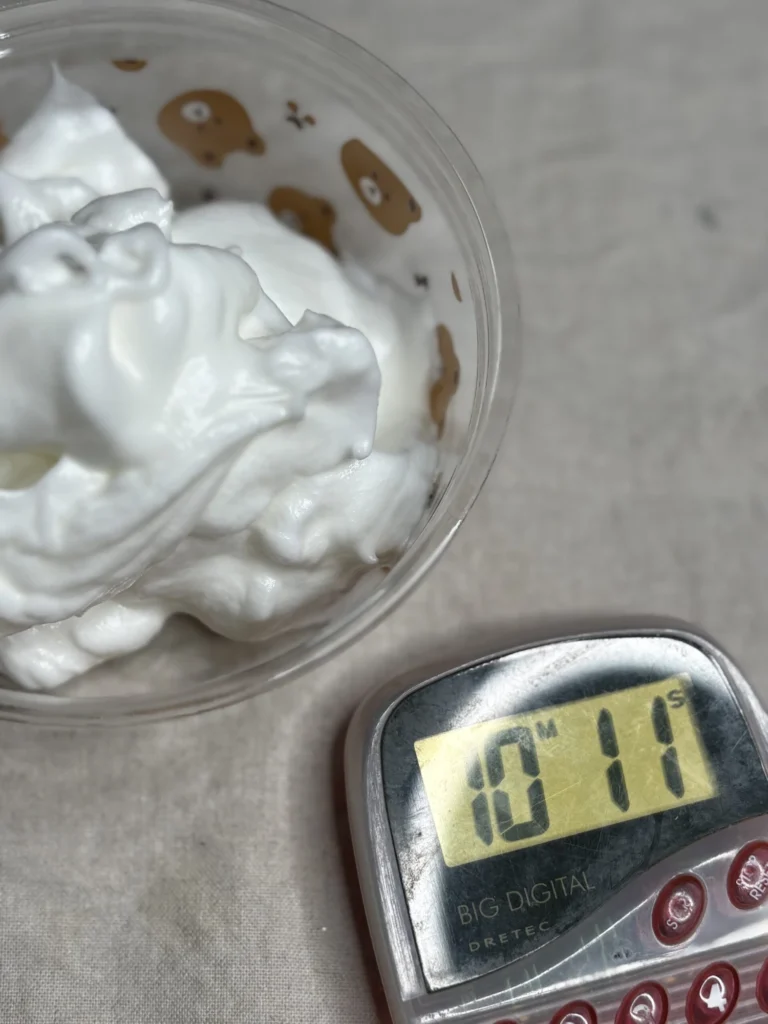 箸で作ったメレンゲの仕上がり